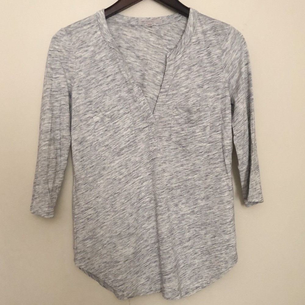 Gap Grey 3/4 Sleeve Pocket Tee w/ Front Slit